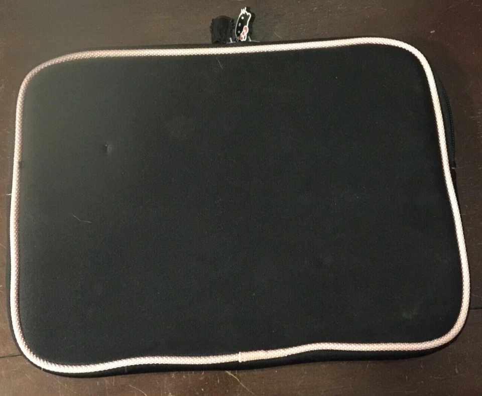 Funda Protectora para Tablet Hello Kitty IPAD Clásica Rosa y Negra Logo Cremallera 10x7 Foto 2 de 4