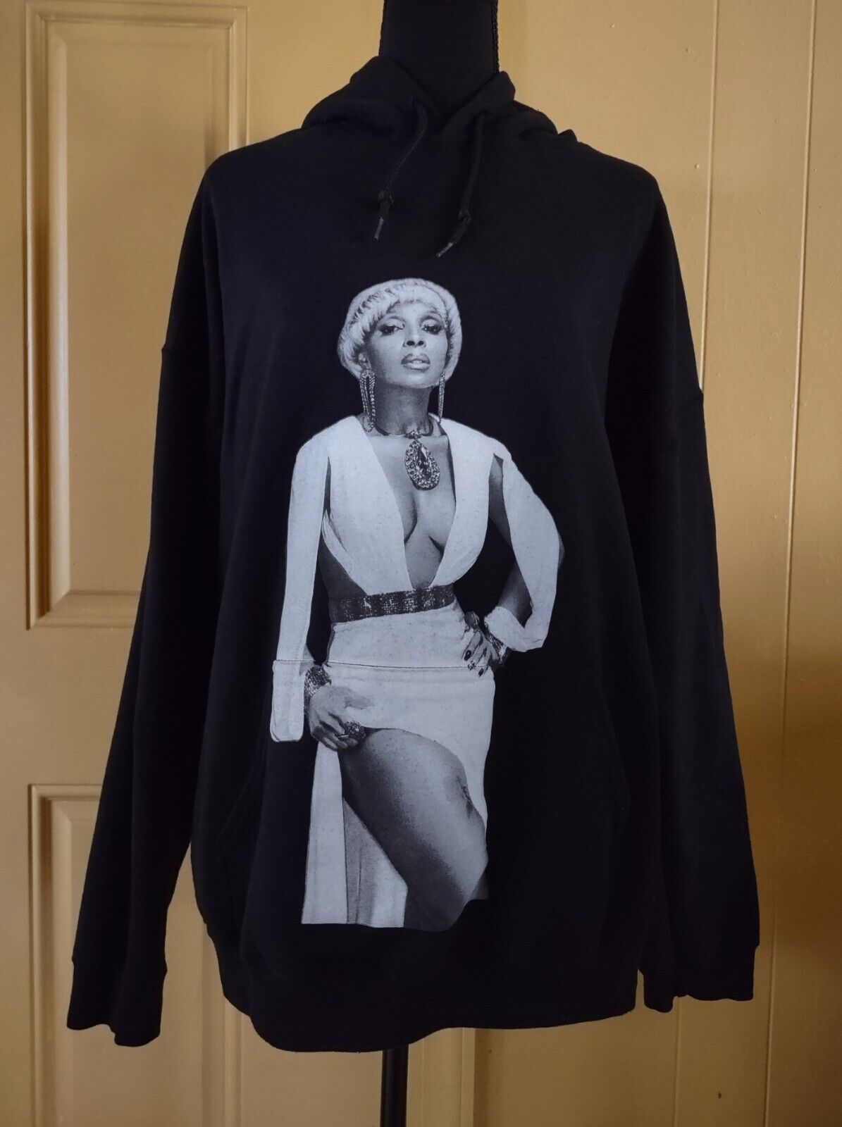 Mary J. Blige Royalty Tour 2019 Ofc Merch Size L Pullover Hoodie Free Shipping!