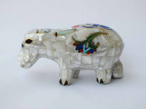 Estatua de hipopótamo egipcio - cubierta con madreperla - decorativa - 7,5" - Imagen 2 de 7