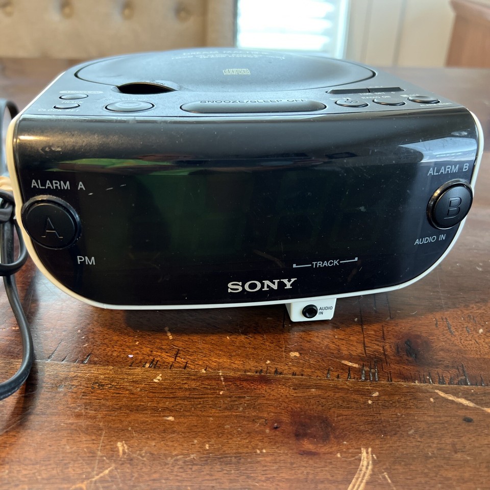 Sony Dream Machine ICFCD815 Dual Alarm Clock Radio Stereo CD