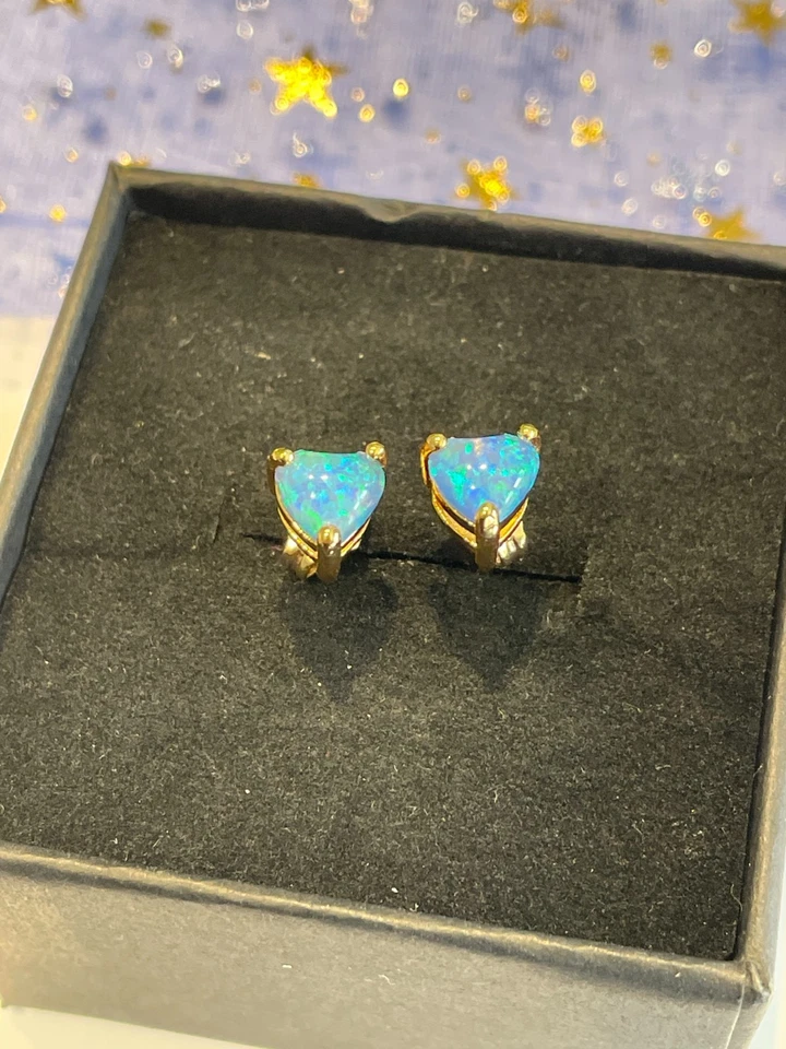 Ohrringe schimmernd ozeanblau 6 mm Opal Herzform in Gold Neu in OVP - Bild 2 von 4