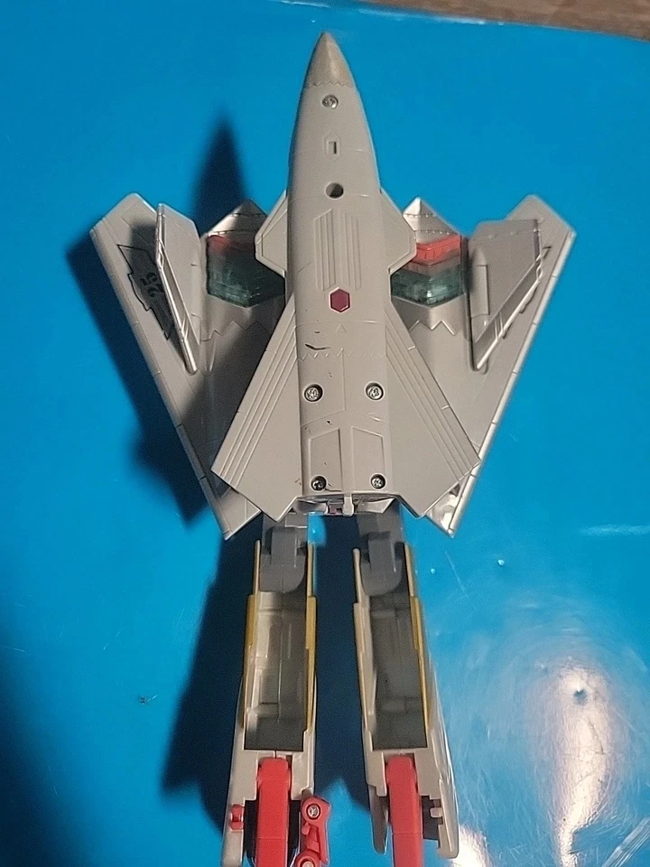 Tested working Transformers Universe Classics SILVERBOLT 2008 Not complete - Image 4 of 4