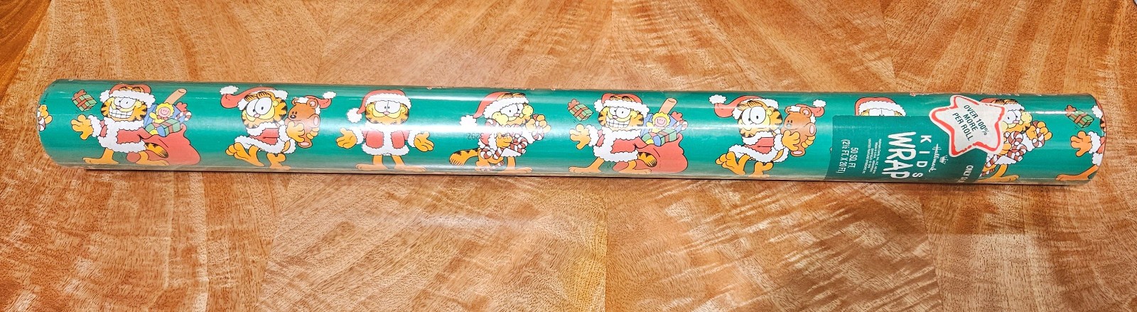 Hallmark Garfield Christmas Wrapping Paper Roll - Gift Kids Wrap - New NOS 1980s