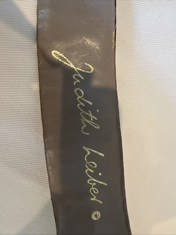 Cinturón de piel de serpiente coleccionable vintage “Judith Leiber” Foto 2 de 4