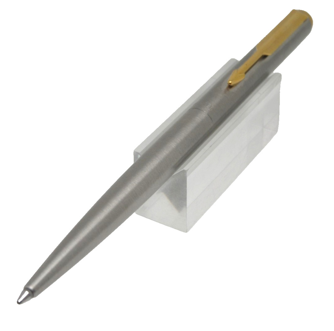 Stylo bille Parker 95 en métal argenté l'élégance vintage d'un grand classique écriture prestige