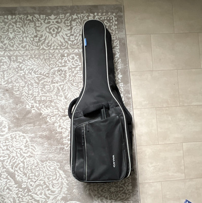 Miguel Almeria Pure Klassische Gitarre 3/4 Rot 6-saitig inkl. Gig Bag