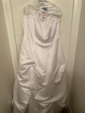 Strapless Satin Wedding Dress White with Red Embroidered Sash Full-Length
