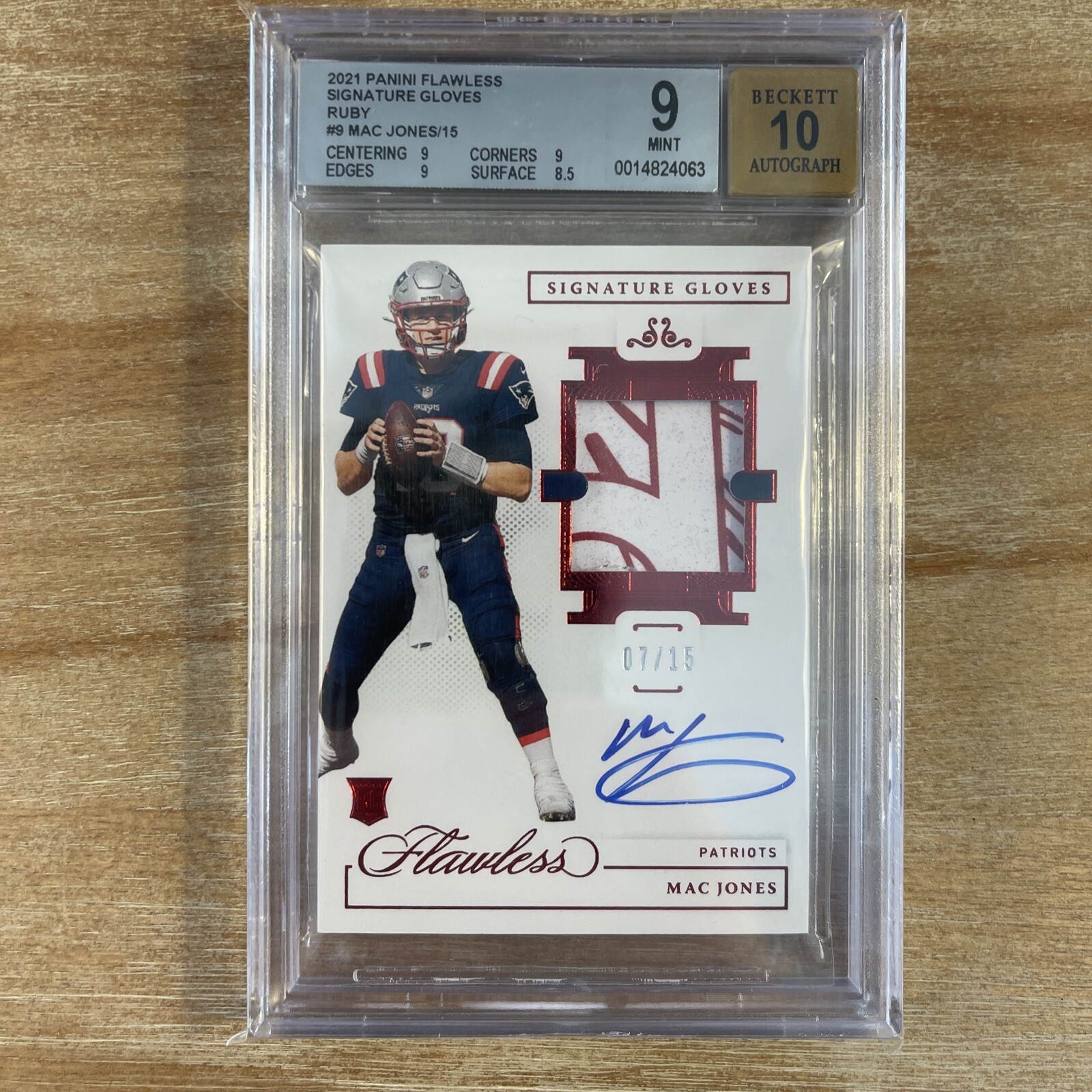 Mac Jones Panini Flawless Signature Gloves #SGLMJO Ruby