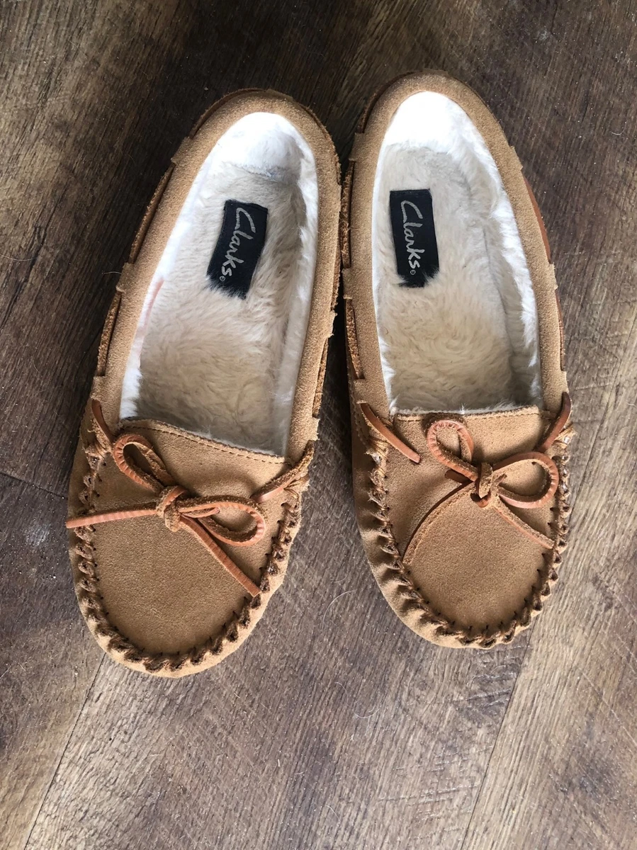 Clarks Size 6 Suede leather Moccasin Fur Lined Slippers Shoes | eBay