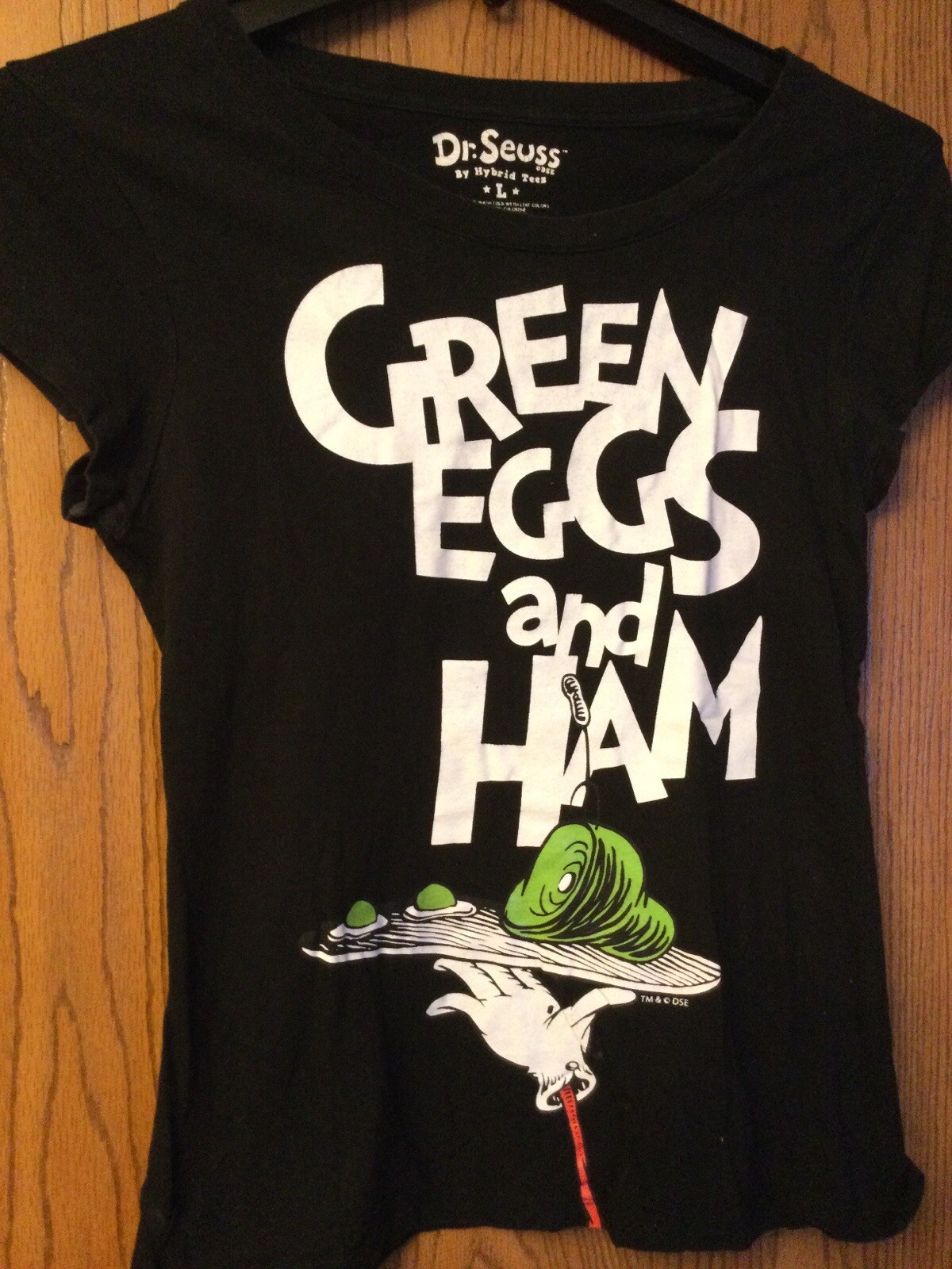 Dr. Seuss “Green Eggs & Ham” Black Shirt L Gem