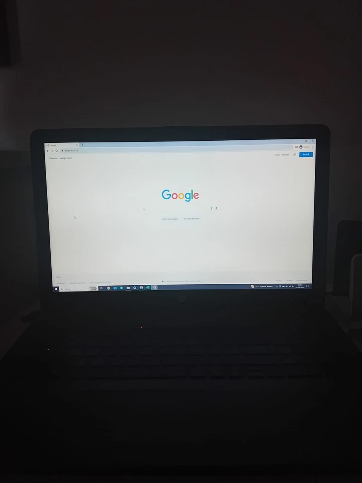 HP 255 G6 15.6" (AMD E2-9000e, 4GB RAM, 500GB HDD) Laptop - Nero - Immagine 4 di 4