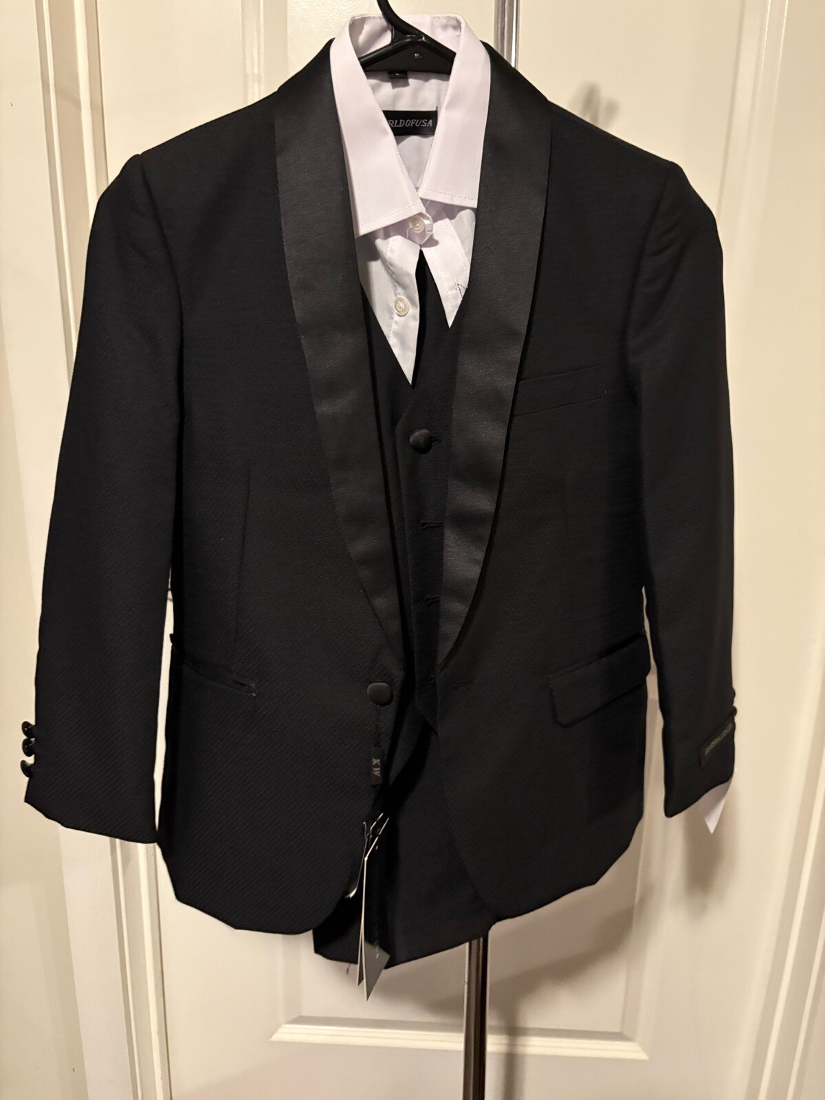 Picture 4 of 15