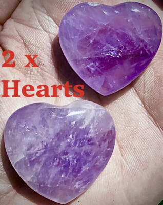 2 X NATÜRLICHER AMETHYST KRISTALL QUARZ POLIERT HERZ SCHÖNER HEILSTEIN