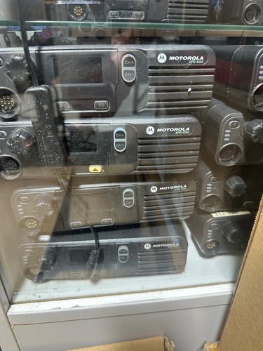 Motorola GM360 Mobilfunkgerät VHF 136 - 174 MHz