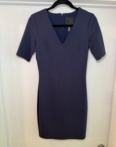WHITE HOUSE BLACK MARKET The Aura Collection V-Neck Sheath Dress sz. 0
