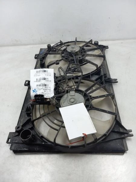 15-19 LEXUS RC350 3.5L RWD AT RADIATOR FAN ASSEMBLY - Image 2 of 4