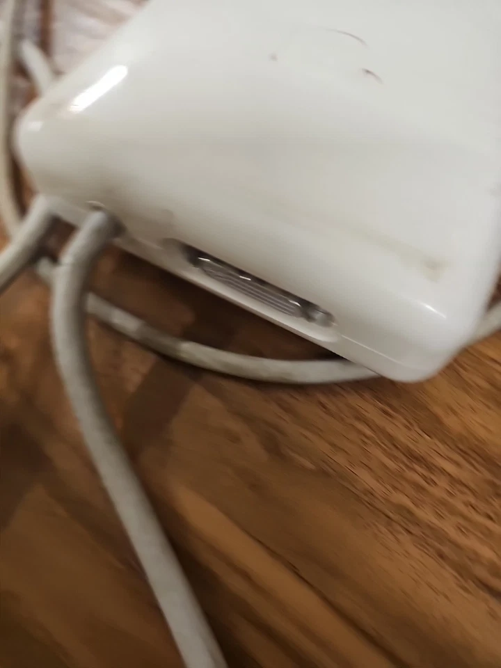 Pantalla Apple Cinema HD 23” – Monitor LCD Acrílico Vintage Raro – + Caja Original Foto 4 de 4