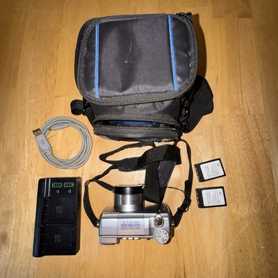 Olympus Camedia C-765 TESTED Ultra Zoom 4.0MP, 2 Batteries New Charger Case