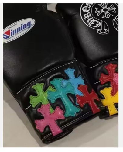 Winning Custom Boxing Gloves & Headgear Set – Puzzle Autism Design - Picture 2 of 6