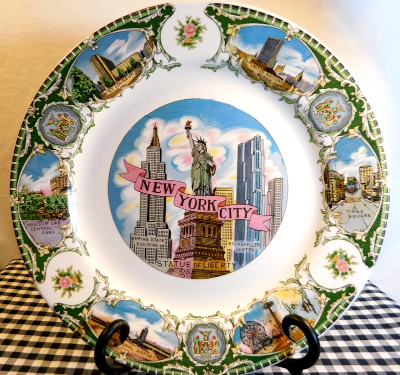 Vintage New York City Souvenir Plate Statue of Liberty - Empire State Bldg - 9 "