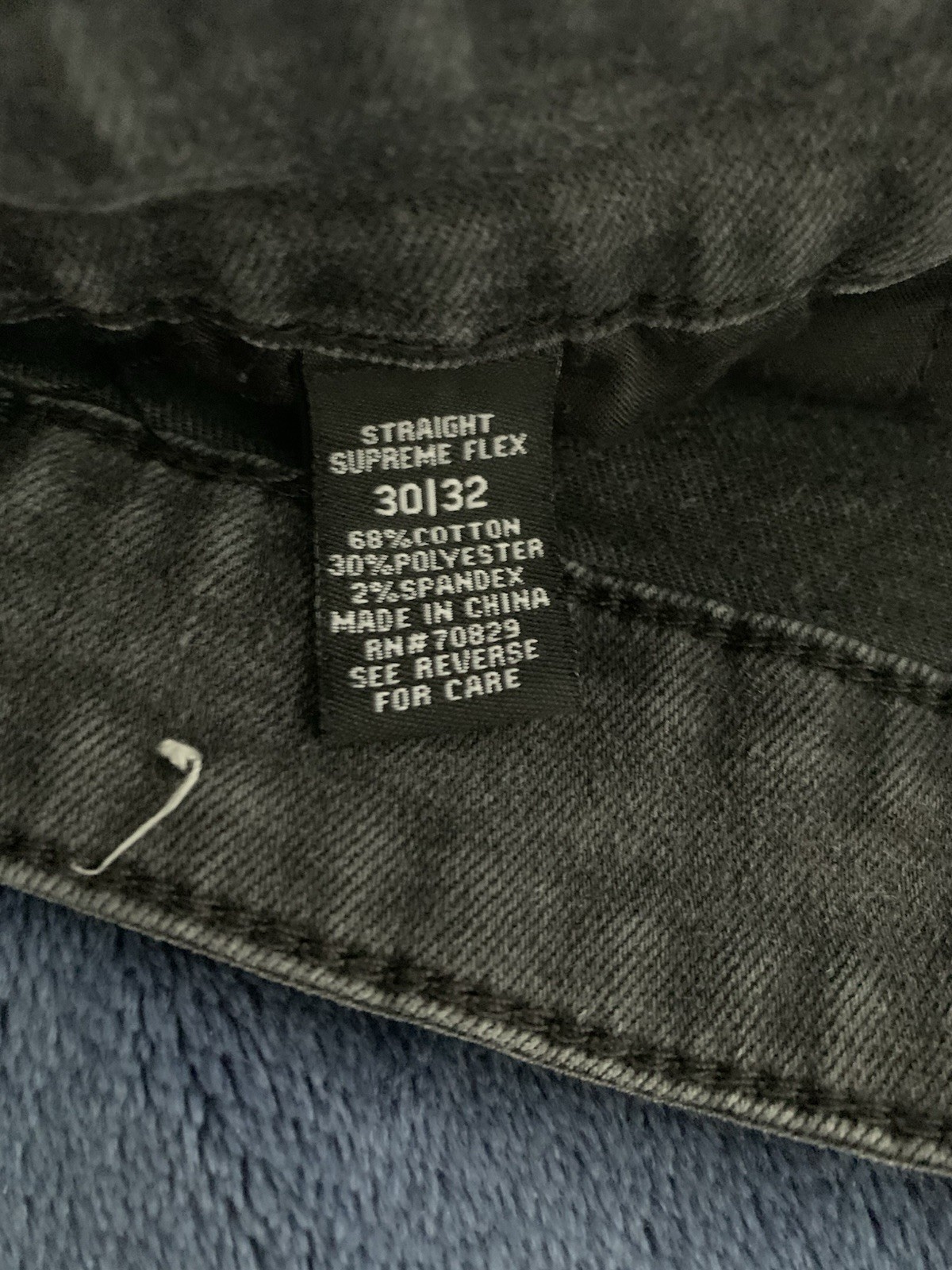 Men's Black Patchwork Distressed Straight Jeans L… - image 3