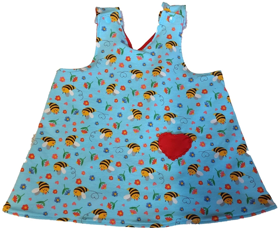 Wendekleid Schürzenkleid Bienen Blumen  bestickt Trägerkleid personalisiert - Bild 2 von 4