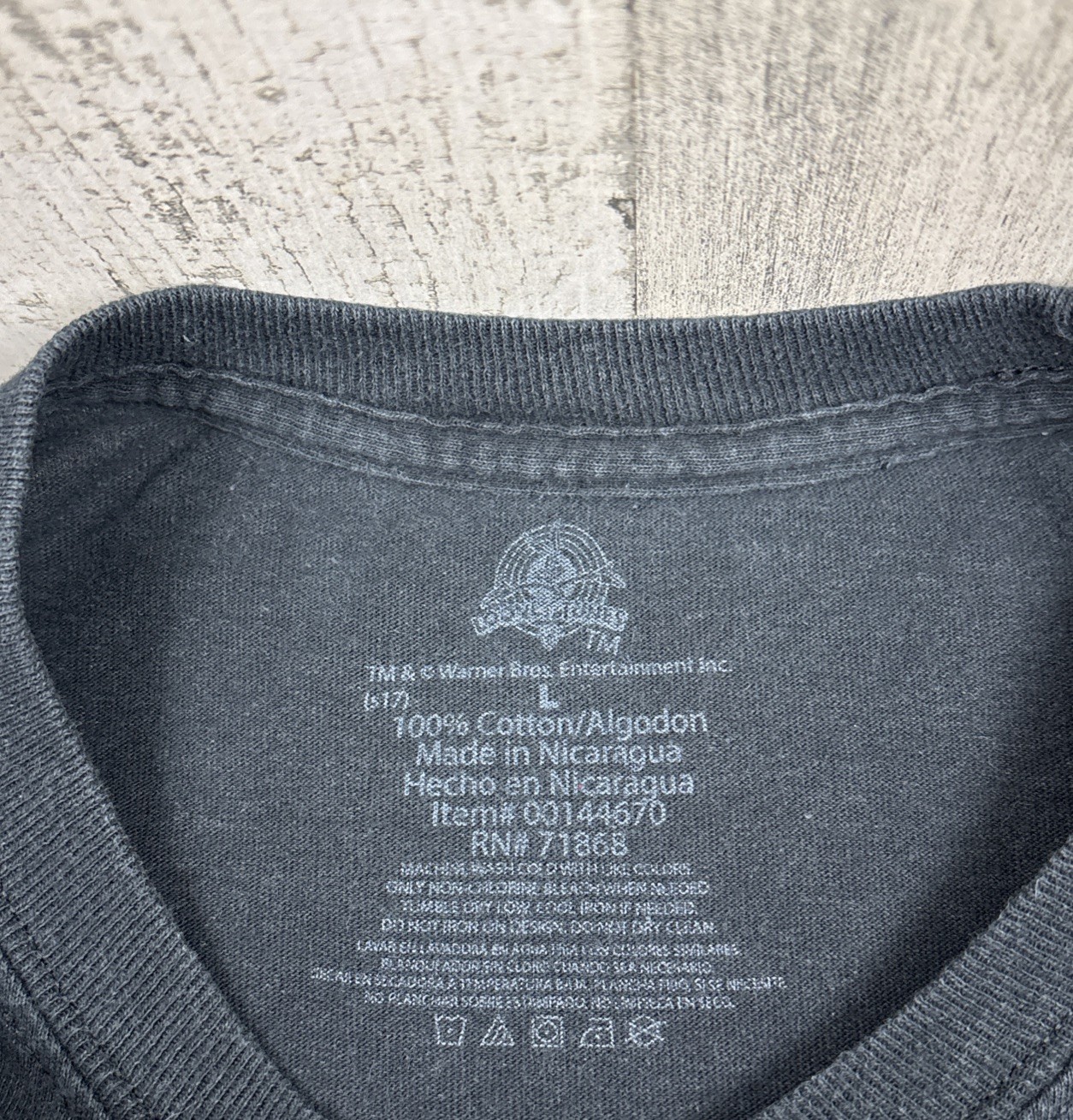 Looney Tunes Characters Warner Bros Long Sleeve T-Shirt Large (23”x29”)