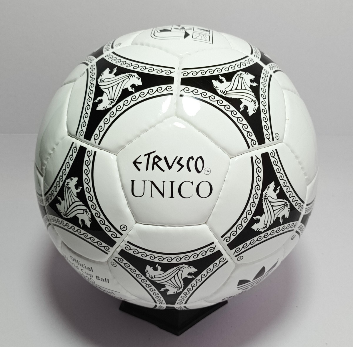 Adidas Etrusco Unico FIFA World Cup 1990 Official Match Ball Size