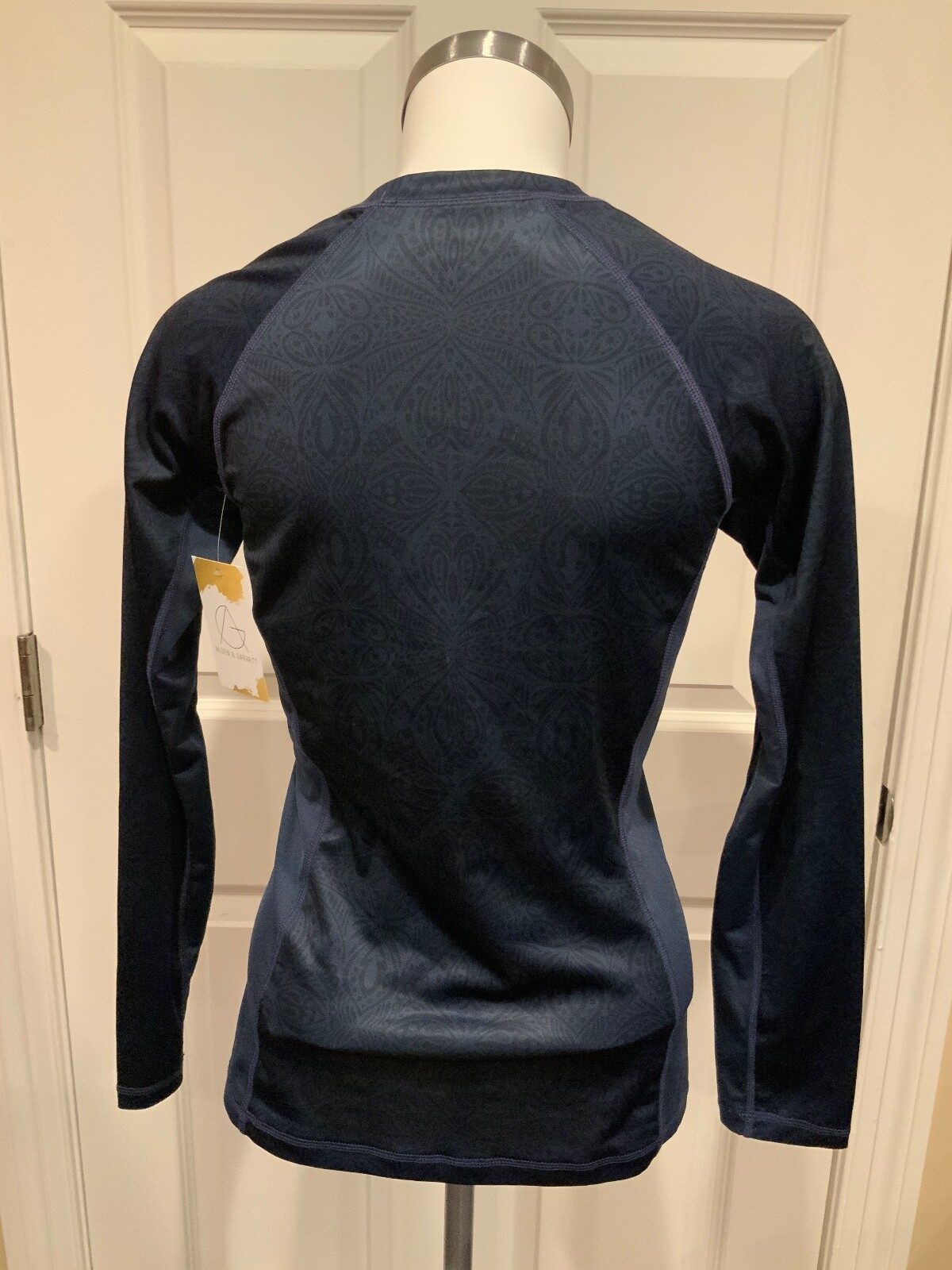 Athleta Gray Geometric Aztec Patterned Long Sleev… - image 6