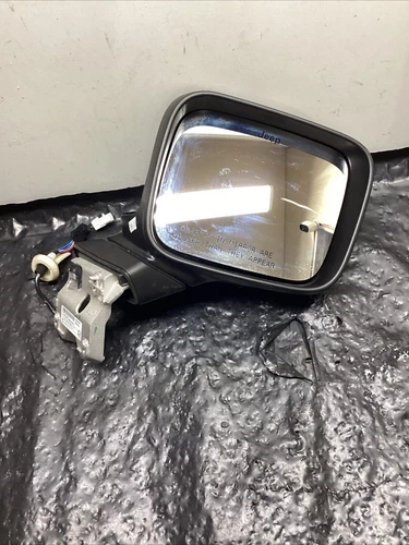 2015-20 Jeep Renegade Rt Side Mirror Only No Cap OEM Mopar 735612614