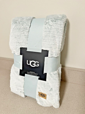 UGG Dawson Textured Faux Fur Ultra Soft Throw Blanket Clear Creek