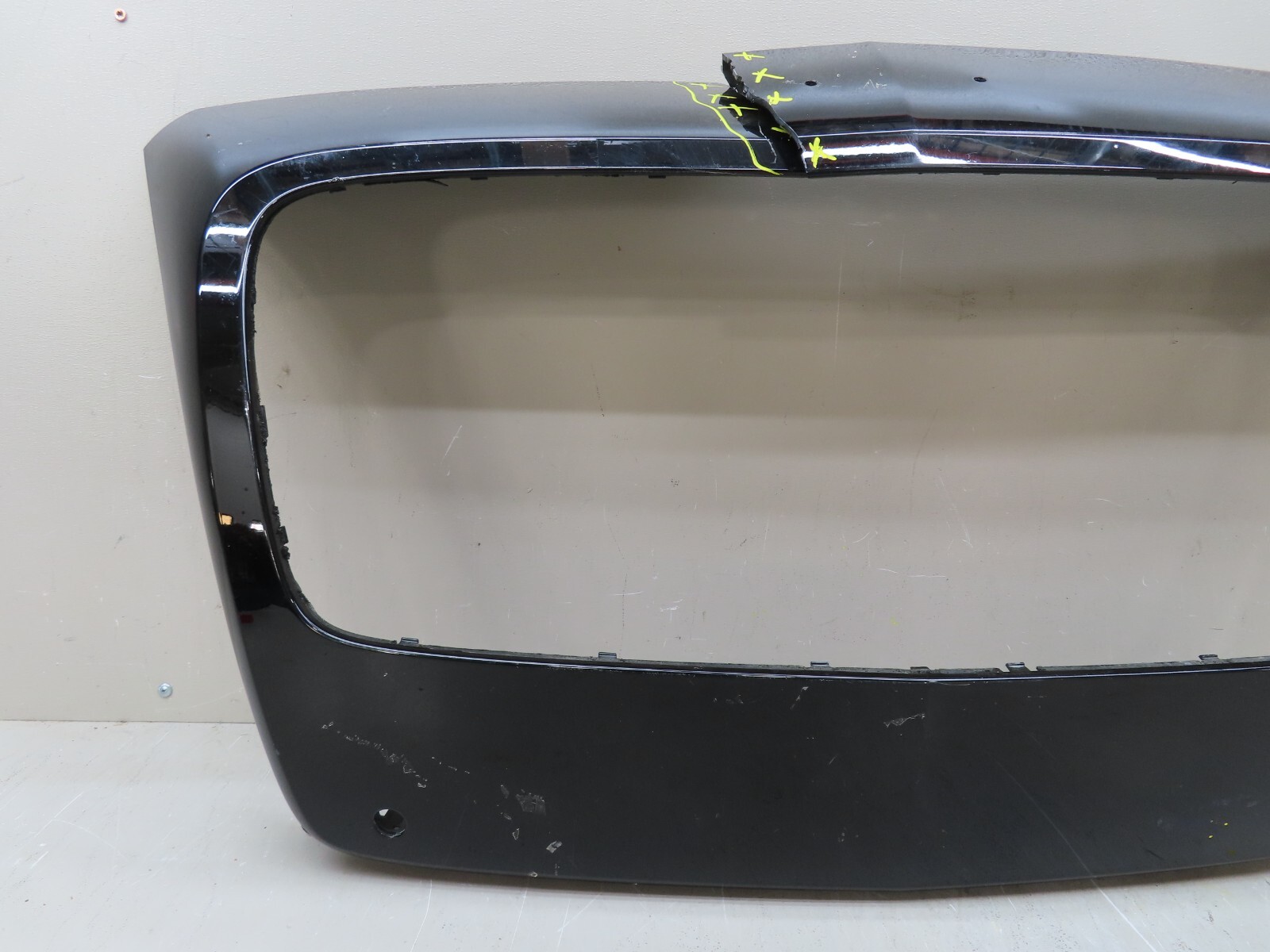 2012-2014 BENTLEY CONTINENTAL FRONT GRILLE GRILL SURROUND COVER OEM 3W3853653A