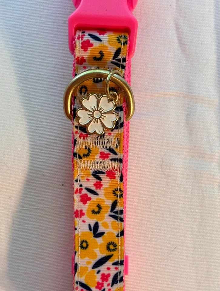 Top Paw Poly Blend Dog Collar Pink Multi-Color W/ Flower Charm Medium 12.75-20" - Image 2 of 3