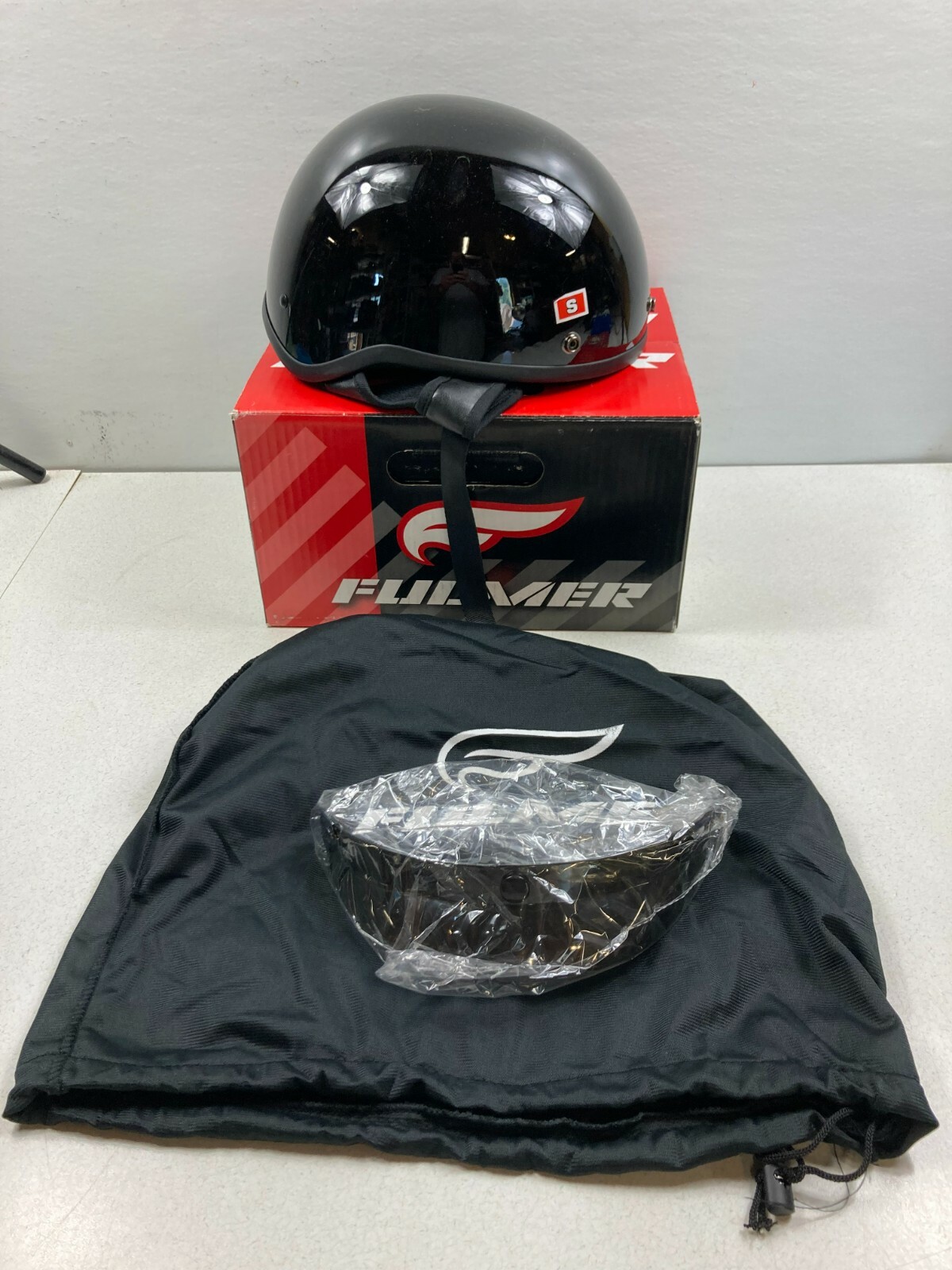 Fulmer 302 Revel Motorcycle Bike Half Helmet Size is Small Gloss Black 25-1002