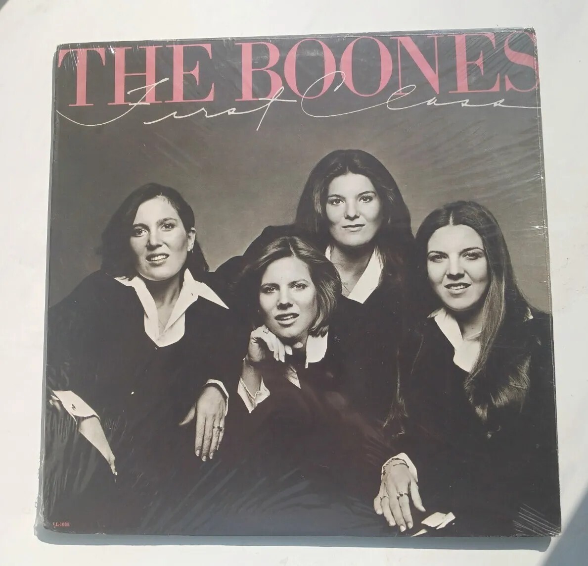 THE BOONES / FIRST CLASS/ 1978 STILL SEALED LP / LAMB & LION