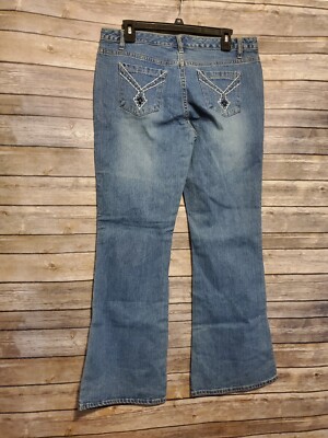 NWT Women's Dear by Amanda Bynes Medium wash Low Rise Denim Jeans-Size 10 Flared