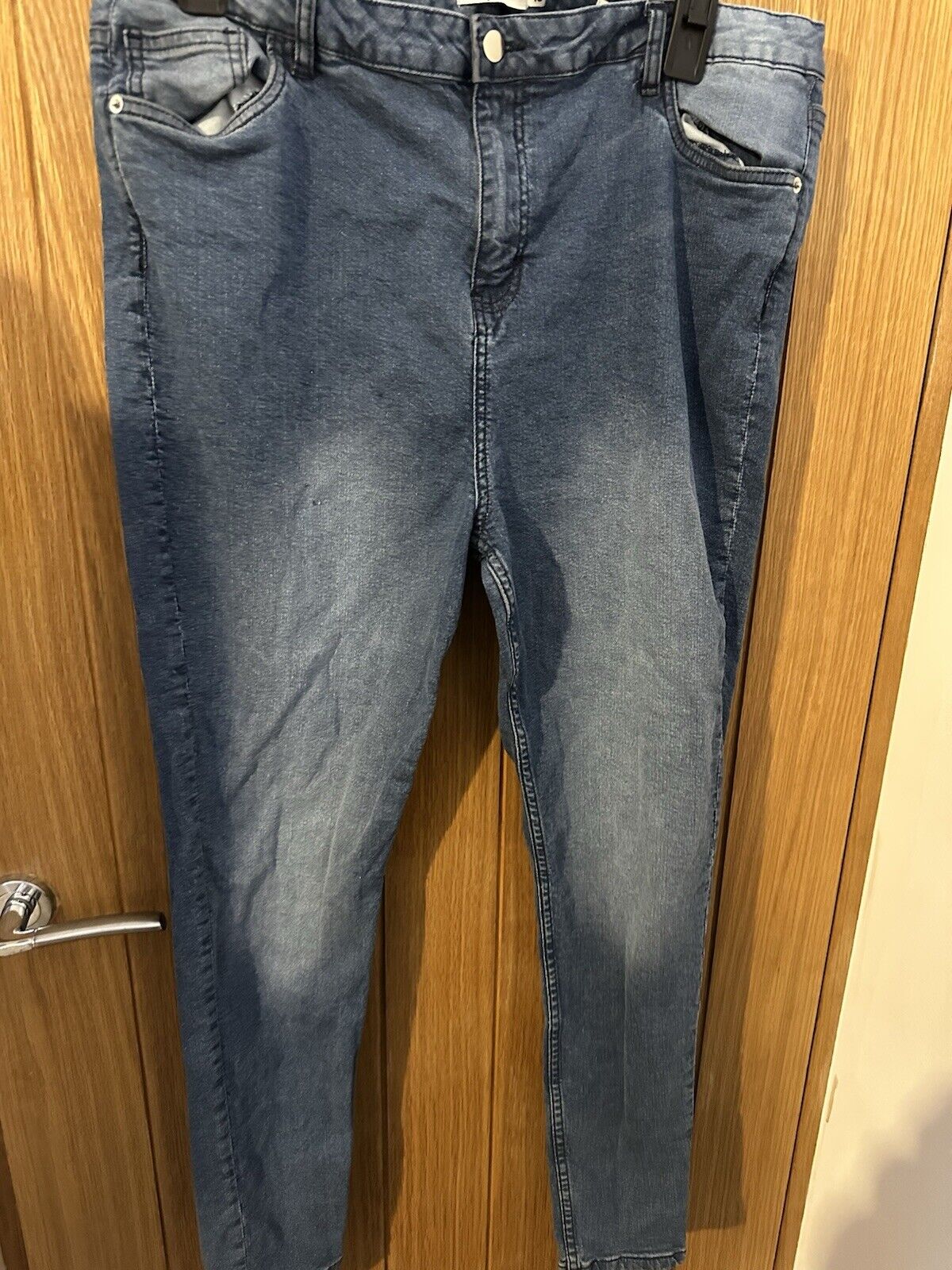 Picture 1 of 4