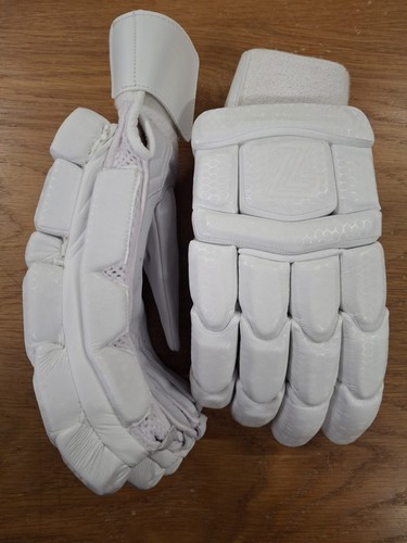 2025 Lorimers Pro Players v2 White Split Finger Senior Batting Gloves - Free P&P - Picture 4 of 4