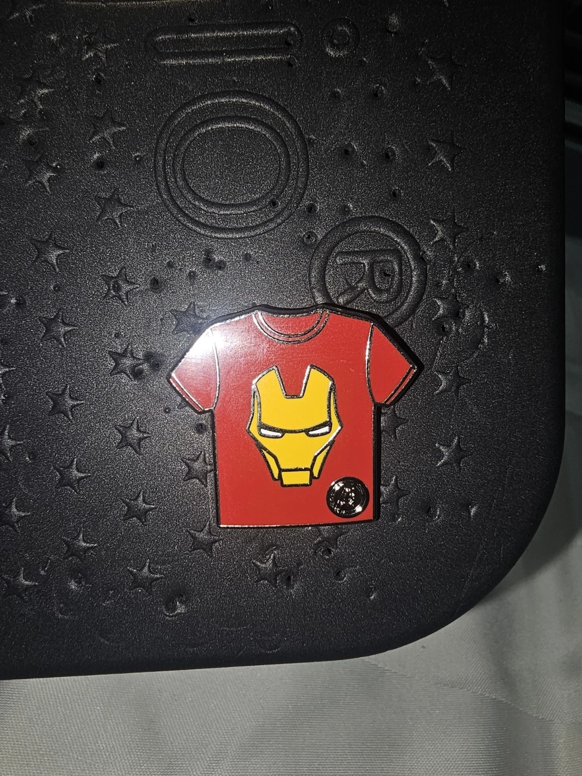 Disney Pin Iron Man Chaser Marvel T-Shirt Hidden Disney Disneyland 2024
