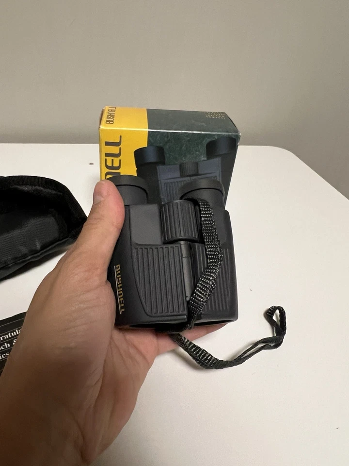 Bushnell SPECTATOR SERIES 10x24 mm Compact Binoculars Model: 13-1024 - Image 3 of 4