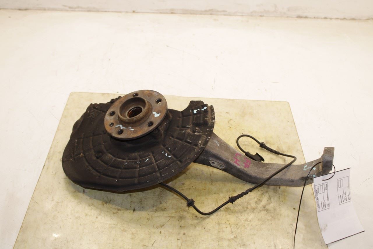 2014-17 Maserati Ghibli S Q4 3.0L AWD Front Driver Left Side Spindle Knuckle Hub