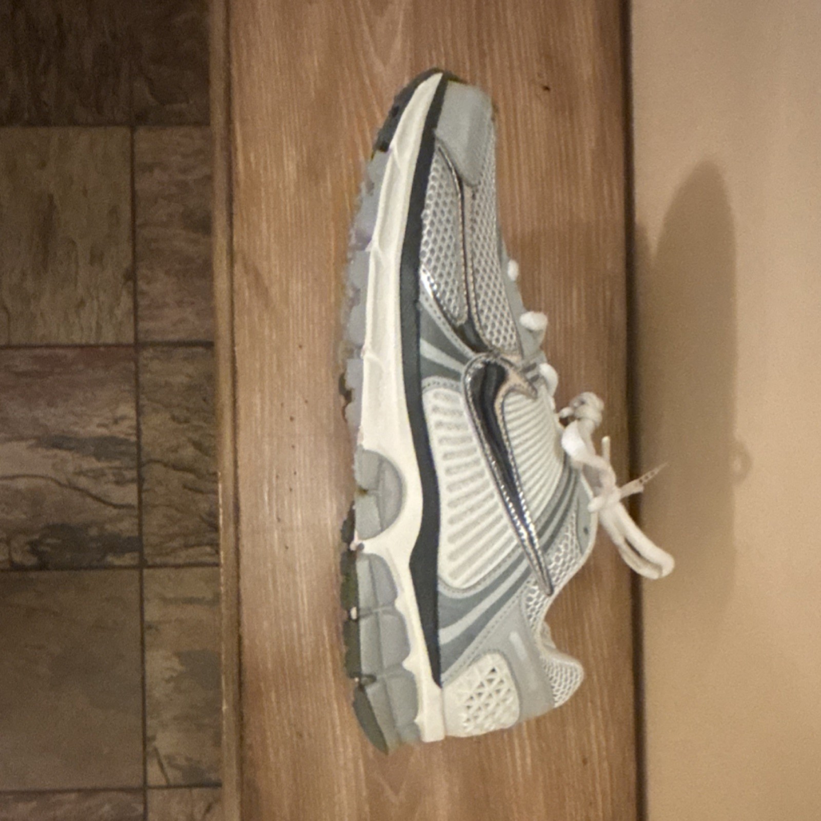 Nike Air Zoom Vomero 5 Summit White Metallic Silver Mesh Shoes IM2219-121 thumbnail 4