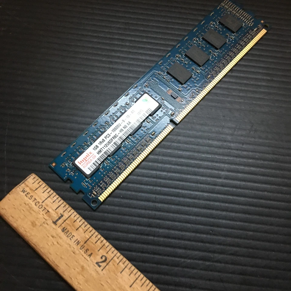 Hynix 1GB 1Rx8 PC3-10600U-9-10-A0 HMT112U6DFR8C-H9 SDRAM DDR3 Desktop PC Memory - Image 4 of 4
