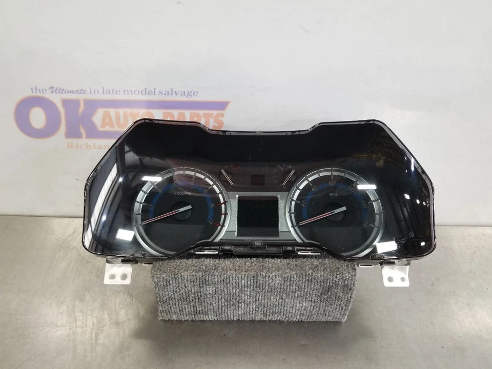 Toyota 4 Runner SR5 2017 17 4,0 L velocímetro cuadro de instrumentos 8380035S10 Foto 3 de 4
