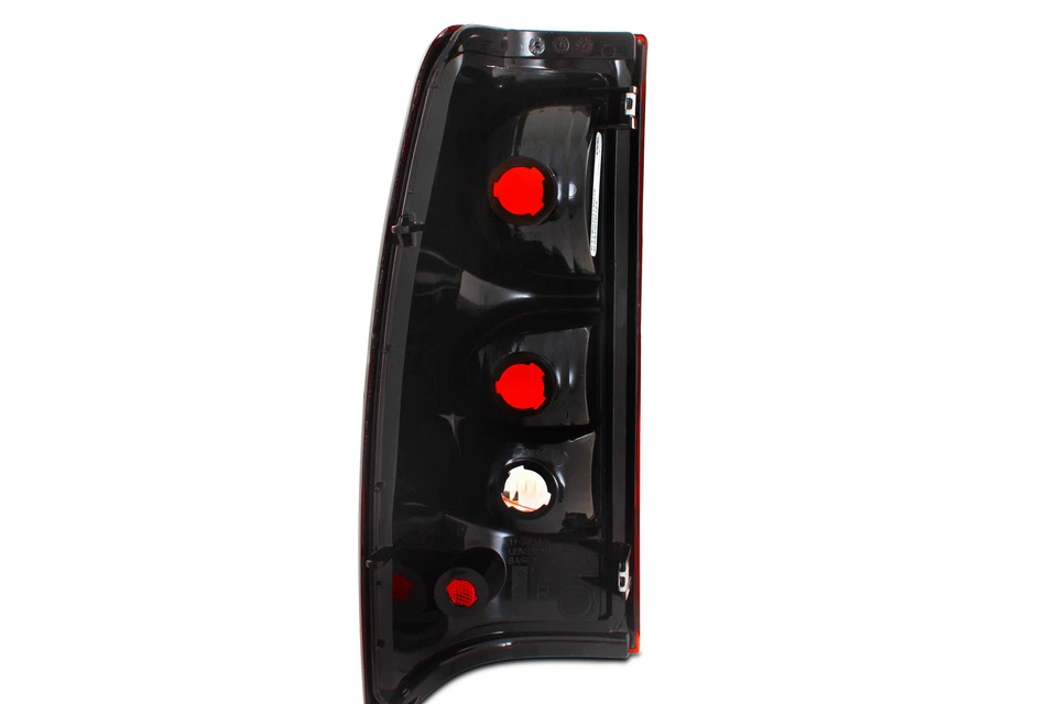 Luz trasera de repuesto nueva para Chevrolet Silverado lado del pasajero 2004 2005 2... Foto 2 de 4