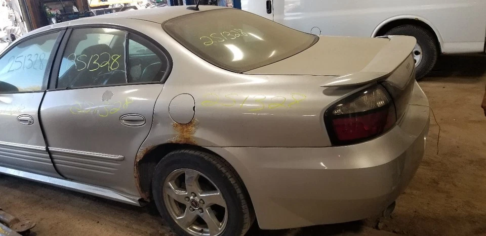 Vidrio trasero para 00-05 Bonneville 2113618 Foto 2 de 4