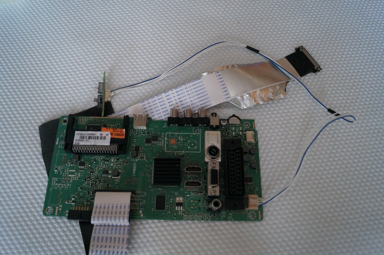 MAIN BOARD 17MB82S 23356621 FOR 32"" CELCUS CEL-32HDRB-16/1 TV, VES315WNDA-2D-N11