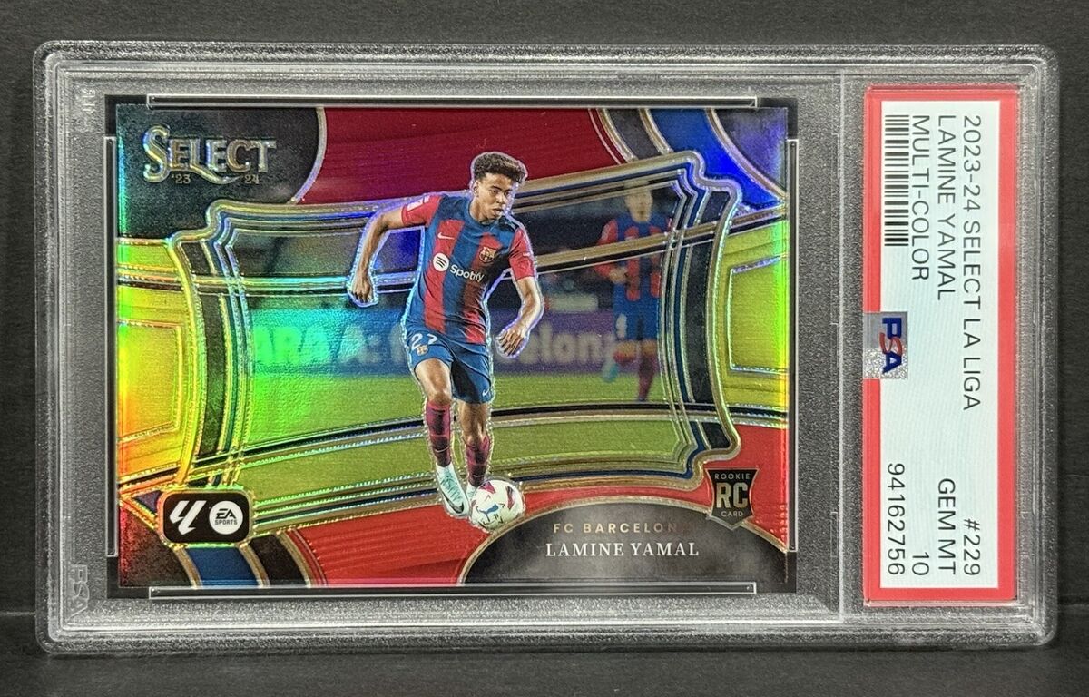 2023-24 Select La Liga Barcelona RC Lamine Yamal Field Level