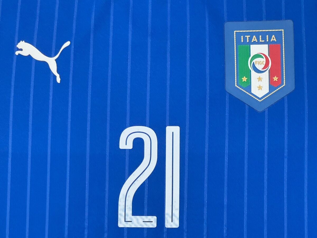 2016/17 Italy Authentic Home Jersey #21 Pirlo XL PUMA Long 2016/17 Italy Authentic Home Jersey #21 Pirlo XL PUMA Long