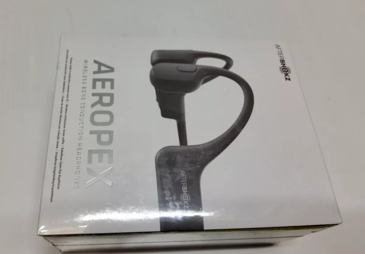 Review: AfterShokz Aeropex bone conduction headphones